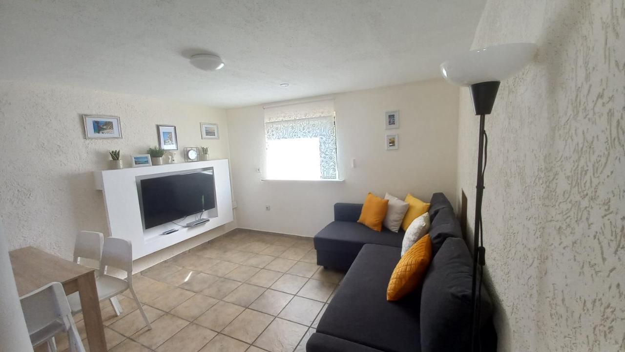 Holiday Apartment *