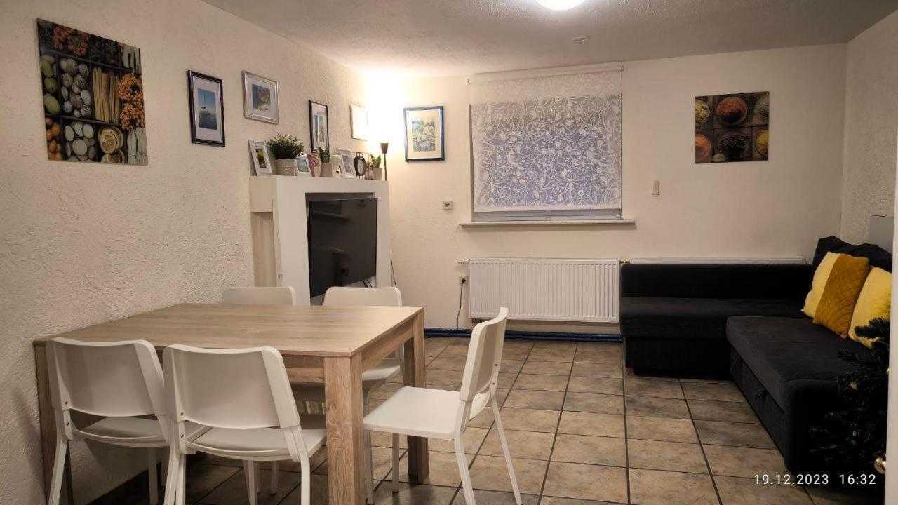 Holiday Apartment Oberveischede